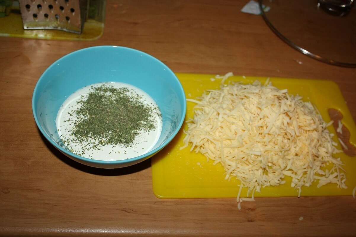 Нежная паста с курицей и сливочным соусом (6 шаг)