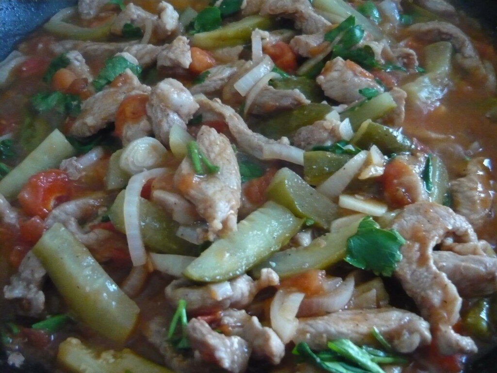 Азу из свинины с овощным пюре (9 шаг)