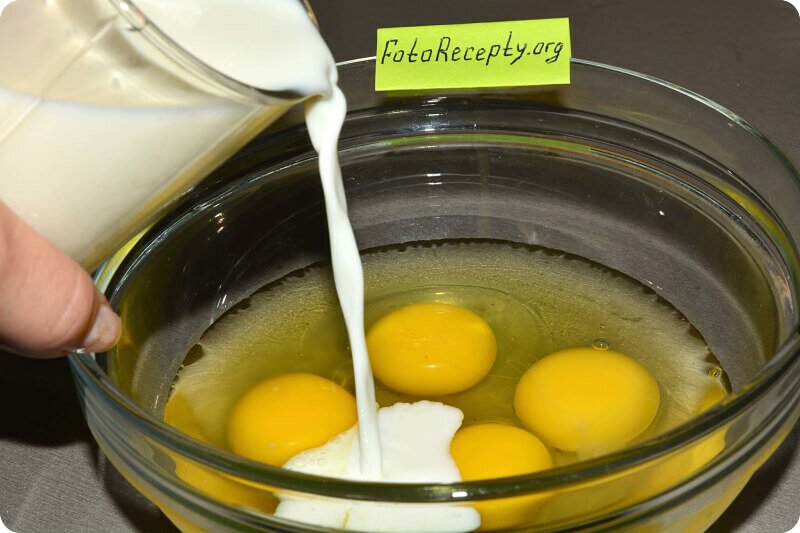 запеканка из цветной капусты в духовке с сыром - приготовить яичную смесь #2